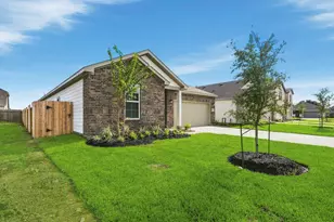 626 Cherry Tree Dr, La Marque, TX 77568 - Photo 2
