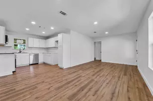 1913 41st Ave N, Texas City, TX 77590 - Photo 14