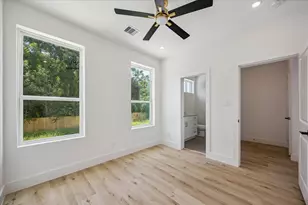 1032 W 17th St, Houston, TX 77008 - Photo 10
