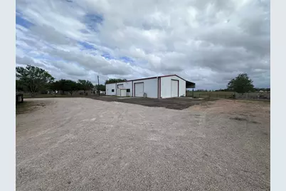 1204 County Road 408, El Campo, TX 77437 - Photo 6