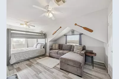 530 Dolphin Street, Freeport, TX 77541 - Photo 18