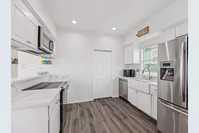 530 Dolphin Street, Freeport, TX 77541 - Photo 10