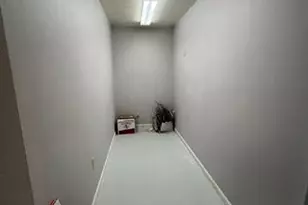 445 W Railroad Ave, China, TX 77613 - Photo 16