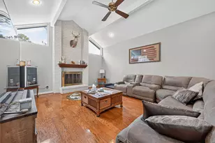 2207 Laurel Hill Dr, Kingwood, TX 77339 - Photo 6