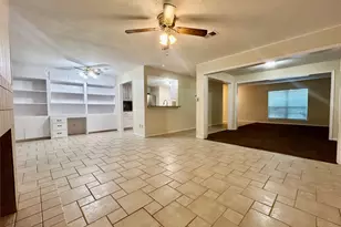 2456 Country Club Dr, Pearland, TX 77581 - Photo 10