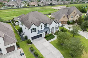 34 Jaden Oaks Pl, Tomball, TX 77375 - Photo 1