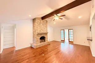 2902 Willow Creek Dr, El Campo, TX 77437 - Photo 4
