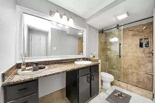 2100 Tanglewilde St, Houston, TX 77063 - Photo 8