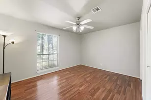5907 Peg St, Houston, TX 77092 - Photo 8