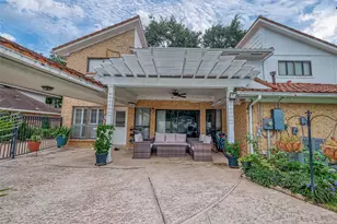 1755 Carriage Way, Sugar Land, TX 77478 - Photo 20