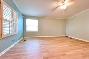 10214 Elderberry Park Ln, Tomball, TX 77375 - Photo 8