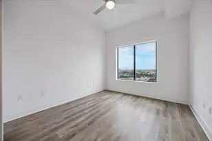 2727 Albany St, Houston, TX 77006 - Photo 16