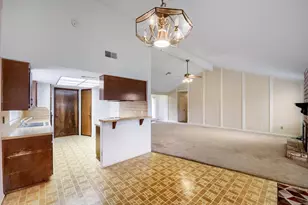 3115 Shawnee Dr, Sugar Land, TX 77479 - Photo 6