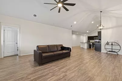 7731 London Tower Lane, Houston, TX 77044 - Photo 28