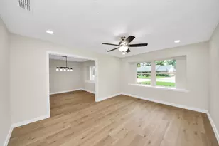 25511 Many Oak Dr, Spring, TX 77380 - Photo 4