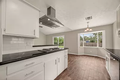 909 Newport Boulevard, League City, TX 77573 - Photo 16