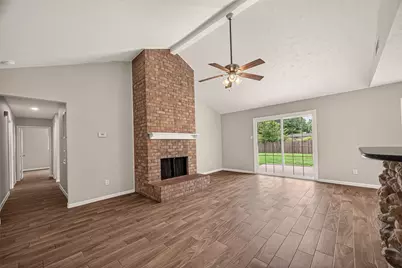909 Newport Boulevard, League City, TX 77573 - Photo 8