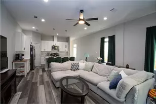 8415 Sunnyhill St, Houston, TX 77088 - Photo 4