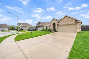 18907 Via Flora Dr, Roman Forest, TX 77357 - Photo 2