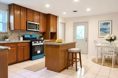 11703 Seawood Drive, Houston, TX 77089 - Photo 12