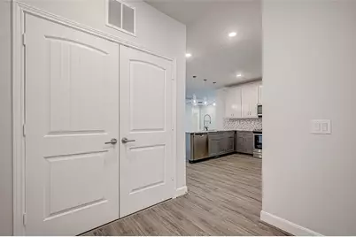 6804 Westview Drive #1402, Houston, TX 77055 - Photo 12