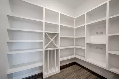 6804 Westview Drive #1402, Houston, TX 77055 - Photo 16