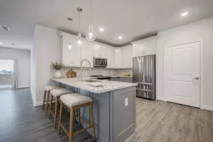 6804 Westview Dr, Houston, TX 77055 - Photo 1