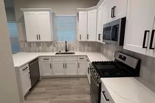 108 E 44th St, Houston, TX 77018 - Photo 2