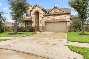 8903 Lost Castle Wy, Cypress, TX 77433 - Photo 2