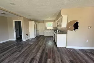 3326 Cliffmarshall St, Houston, TX 77088 - Photo 6