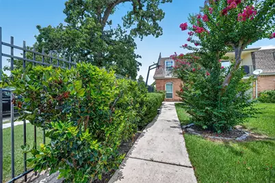 1220 Shadowdale Drive #6, Houston, TX 77043 - Photo 30