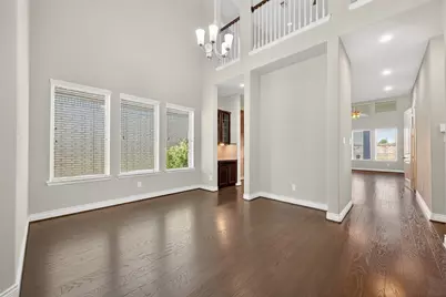 4926 Thunder Creek Ln, Sugar Land, TX 77479 - Photo 8