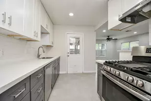 1619 Viking Dr, Houston, TX 77018 - Photo 6