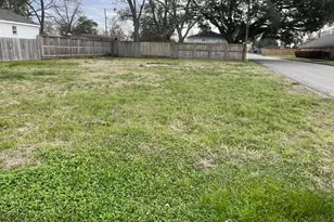 1410 E 33rd St, Houston, TX 77022 - Photo 6