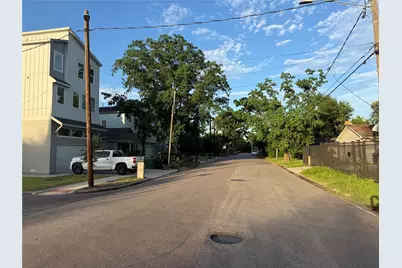 1410 E 33rd Street, Houston, TX 77022 - Photo 4