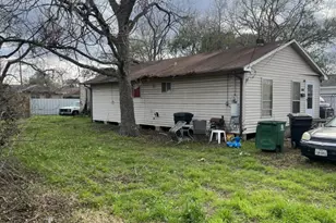 1410 E 33rd St, Houston, TX 77022 - Photo 1