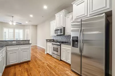 5305 Schuler Street #B, Houston, TX 77007 - Photo 10