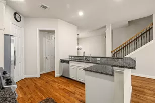 5305 Schuler St, Houston, TX 77007 - Photo 12