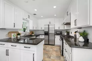 1103 Martin St, Houston, TX 77018 - Photo 10