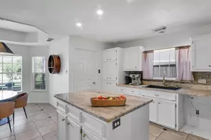 4610 Cobb Cir Dr, Sugar Land, TX 77479 - Photo 20