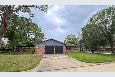 1307 Dwinnell Street, Baytown, TX 77520 - Photo 4