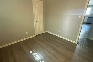 8807 Barton St, Houston, TX 77075 - Photo 4