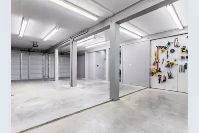 1862 County Road 230, Sargent, TX 77414 - Photo 16