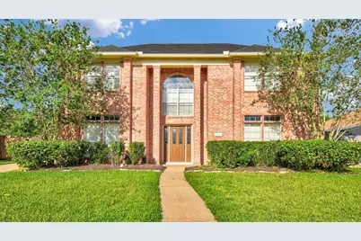 244 Plum Circle, Lake Jackson, TX 77566 - Photo 1