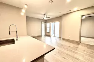 401 W 25th St St, Houston, TX 77008 - Photo 6