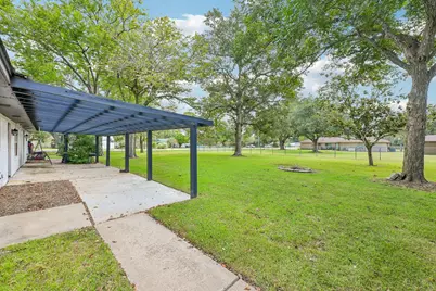 101 W Larkspur Drive, Alvin, TX 77511 - Photo 26