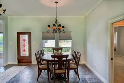 309 Williamsburg, Clute, TX 77531 - Photo 6