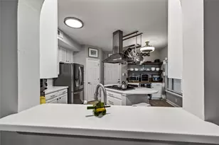 488 Mariners Dr, Kemah, TX 77565 - Photo 16