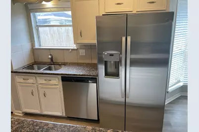 2306 Cambridge Court N, Galveston, TX 77573 - Photo 6