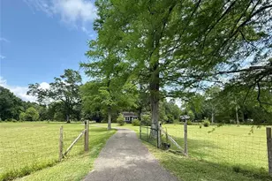 5640 N Main St, Vidor, TX 77662 - Photo 1